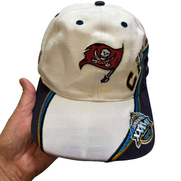 Reebok Vintage 2002 Tampa Bay Buccaneers Strapback NFL Super Bowl Cap Hat - Picture 6 of 7